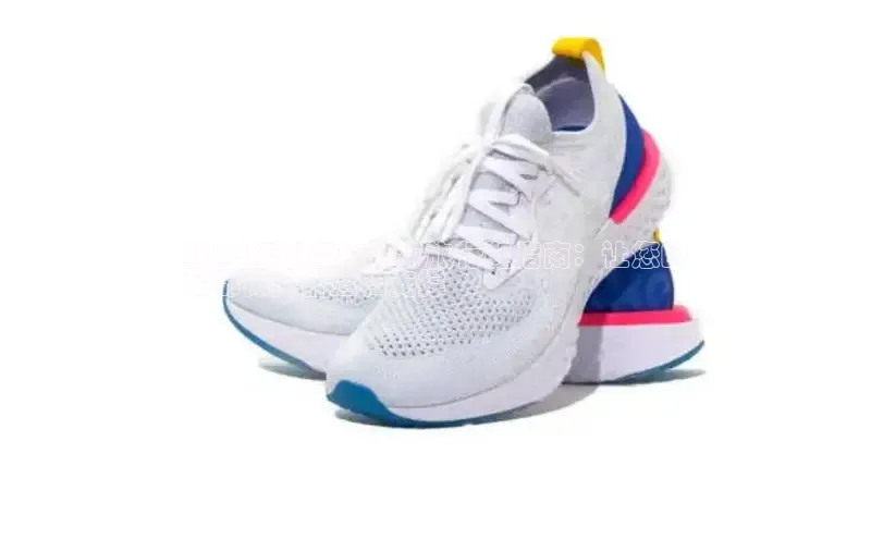 米兰体育中心文心一言2024年必备的徒步旅行鞋指南：让您的
足部保持舒适和支撑