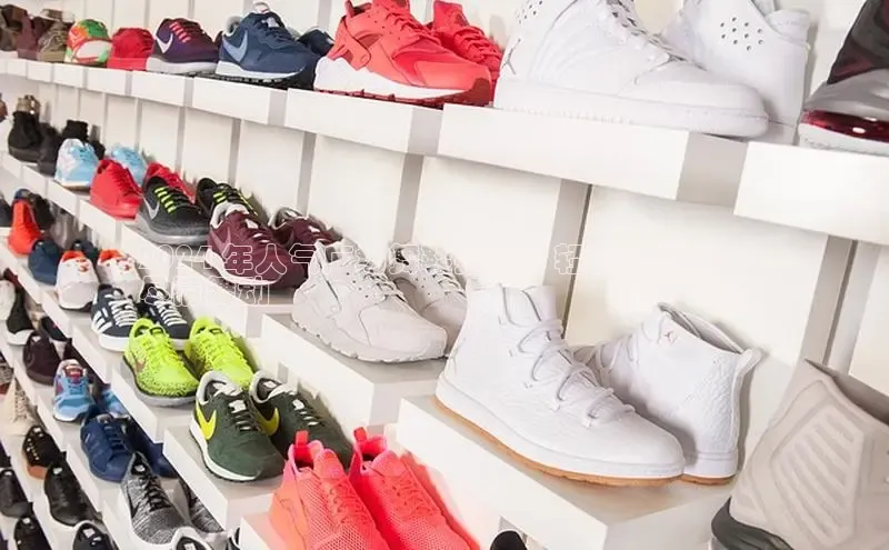 米兰体育全站轻美电器2024 年人气广场舞鞋指南：轻便、时尚、
尽情舞动