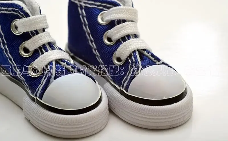 米兰app最新版本下载百度信誉西服与运动鞋的时尚搭配：打破界限，彰显个性