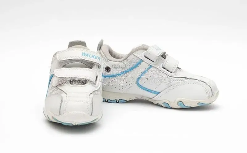 米兰体育下载地址百度搜索资源平台无缝舒适：2024 年大人拖鞋新款爆款，
让您的双足尽享惬意