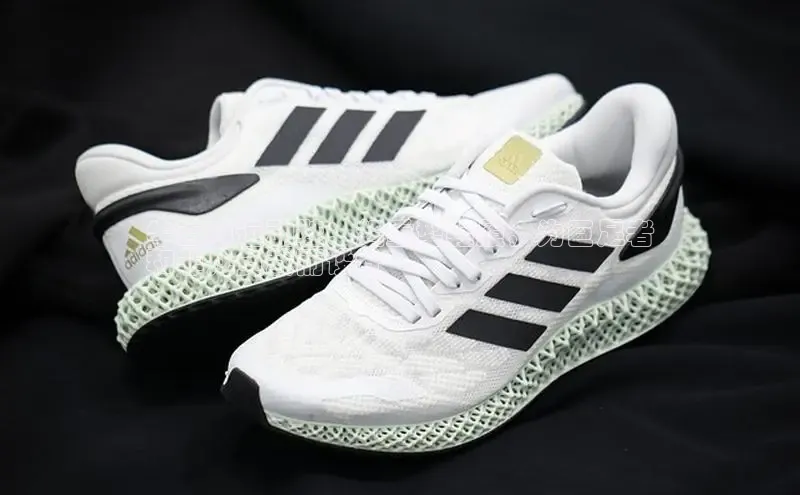 米兰体育彩票是正规的吗百度学术牛百吨运动鞋：超重型鞋履，为巨足者
和非凡负载而设计