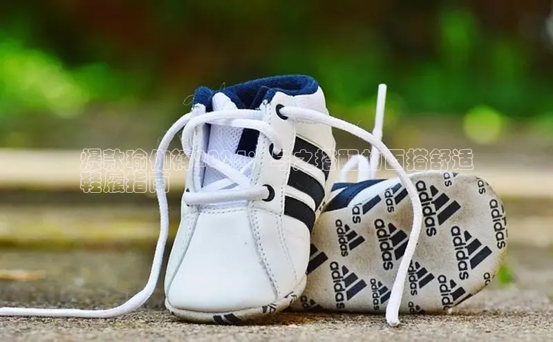 米兰app官网下载最新版百度教育爆款瑜伽裤2024：与之搭配的百搭舒适
鞋履指南