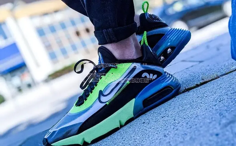 米兰体育下载地址美团**符合谷歌SEO标准的标题：**

**时尚与功能兼备
： PUMA 最新款女款运动鞋收藏**